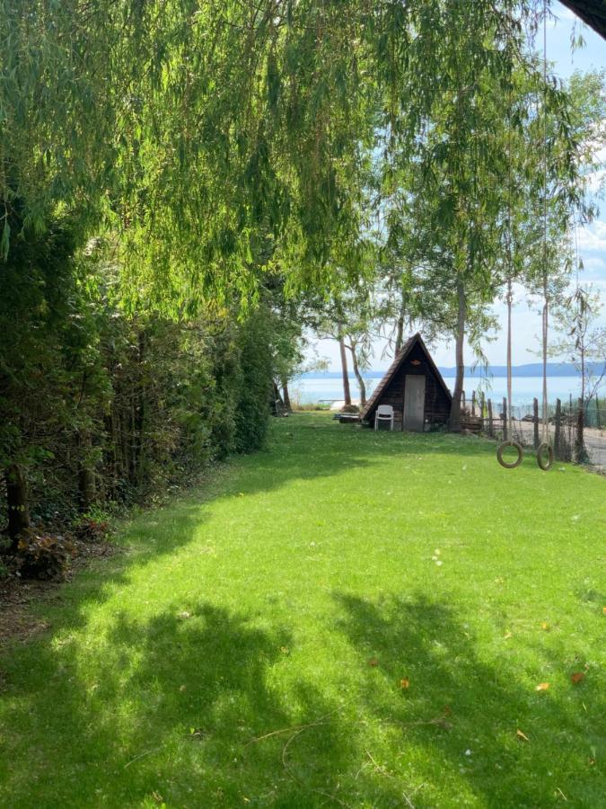Green Lake House - Private Beach At Balaton Balatonakarattya Luaran gambar