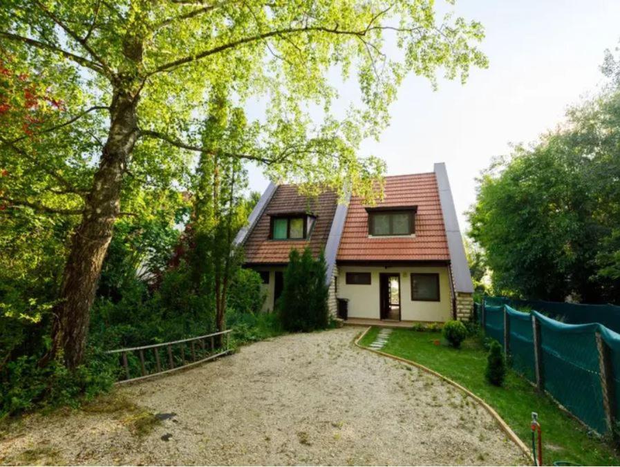 Green Lake House - Private Beach At Balaton Balatonakarattya Luaran gambar