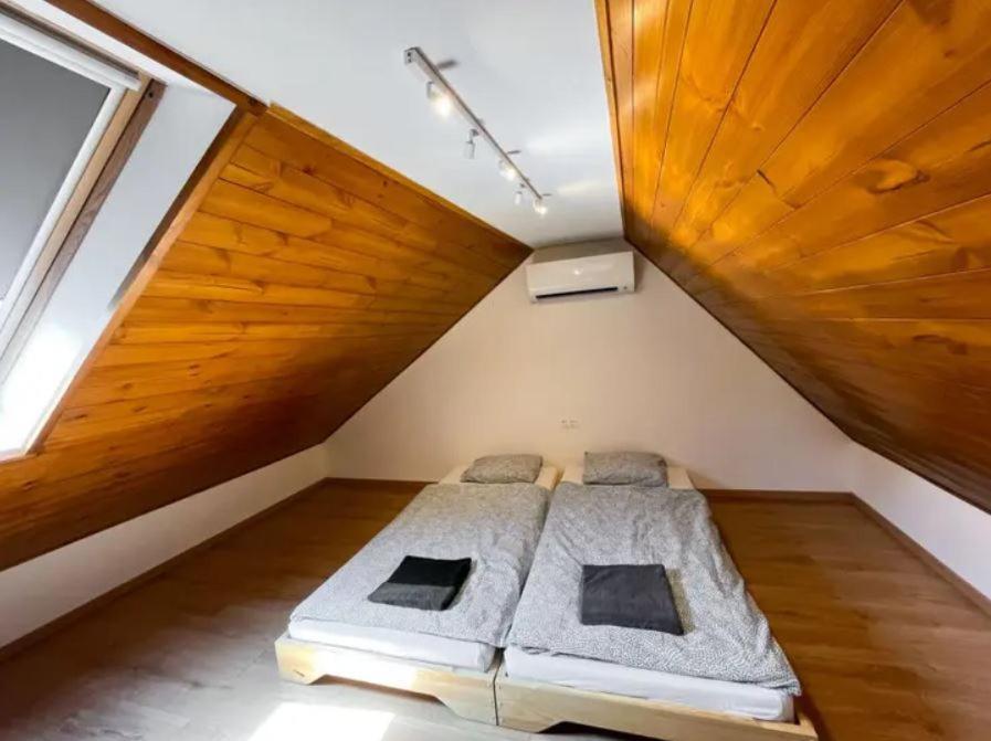 Green Lake House - Private Beach At Balaton Balatonakarattya Luaran gambar